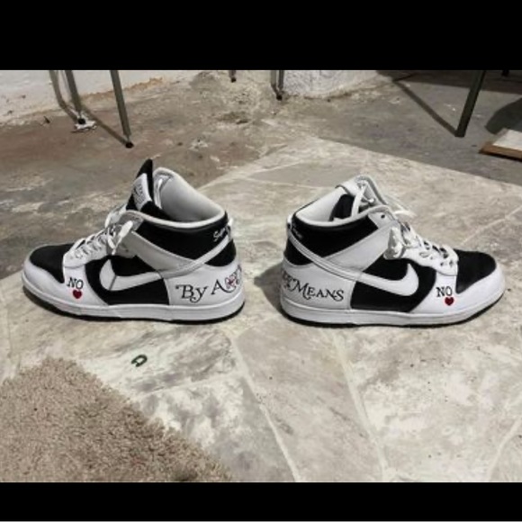 Nike SB Dunk High Supreme By Any Means - Picture 4 of 10